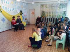 Работники Сватовской районной библиотеки рассказывают о празднике Св.Николая