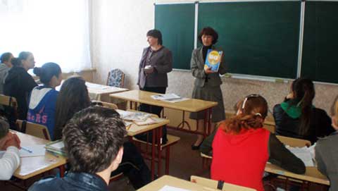 Встреча работников библиотеки с выпускниками школы №6 г.Сватово